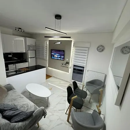 Cityscape Haven In Appartement Thessaloniki
